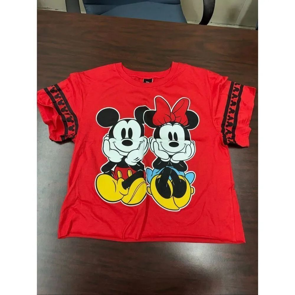 Disney Mickey Mouse and Minnie Mouse Graphic Cropped Short Sleeve Tee Size Large